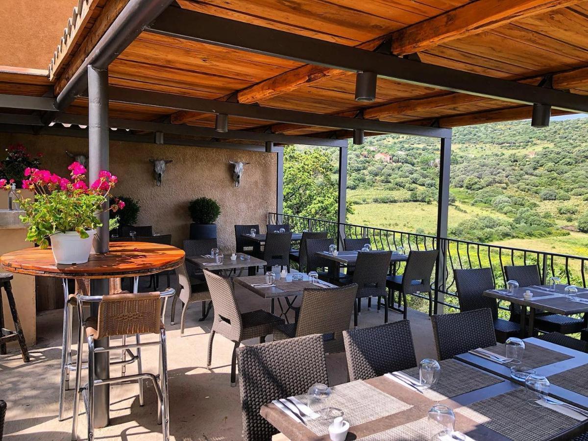 Hotel - Restaurant U Santu Petru Saint-Florent  Buitenkant foto
